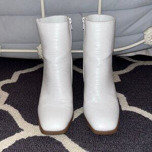 Altard State White Boots Size 8.5
